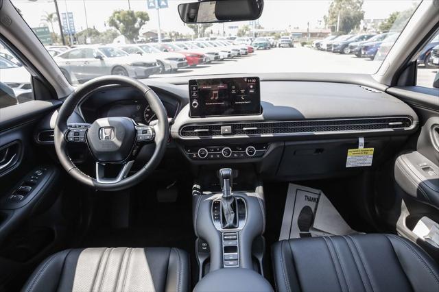 Photo of 2026 Platinum White Pearl Honda HR-V