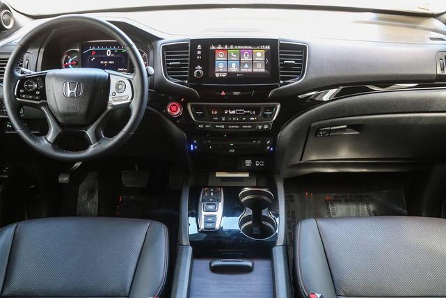 Photo of 2022 Platinum White Pearl Honda Pilot