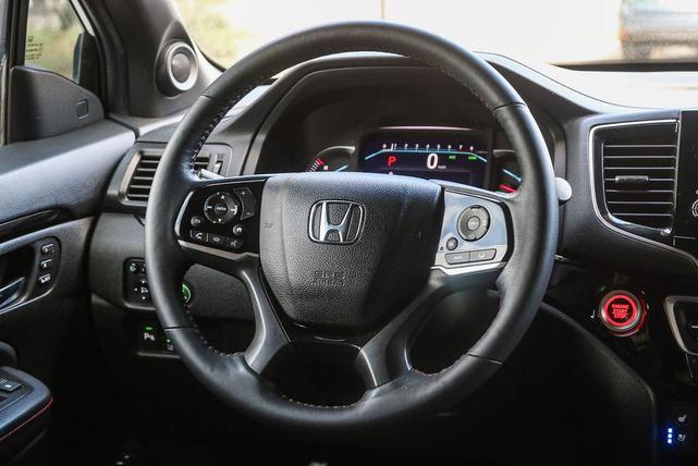 Photo of 2022 Platinum White Pearl Honda Pilot