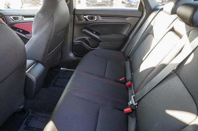Photo of 2026 Platinum White Pearl Honda Civic Si