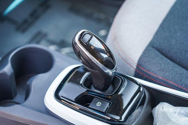 Photo of 2021 Mosaic Black Metallic Chevrolet Bolt EV