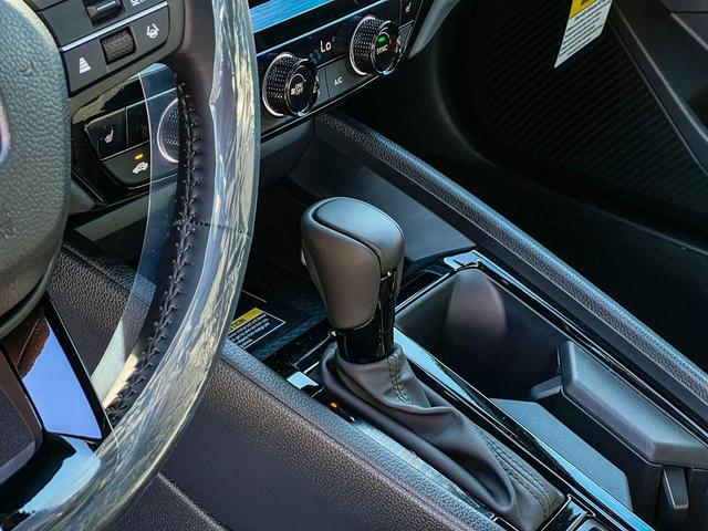 Photo of 2025 Crystal Black Pearl Honda Accord Hybrid