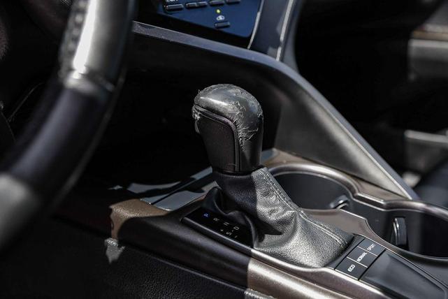Photo of 2022 White Toyota Camry