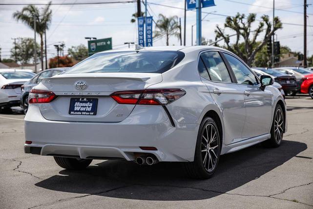 Photo of 2022 White Toyota Camry