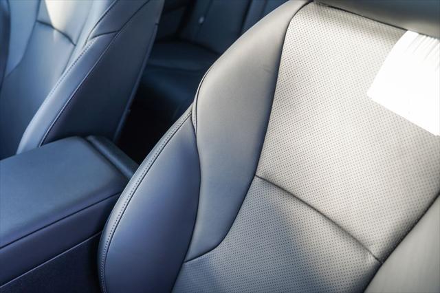 Photo of 2025 Platinum White Pearl Honda Accord Hybrid
