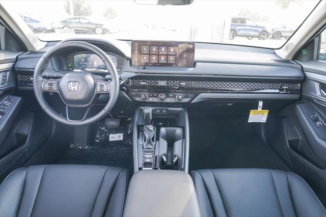 Photo of 2025 Platinum White Pearl Honda Accord Hybrid