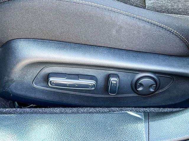 Photo of 2025 Platinum White Pearl Honda Accord Hybrid