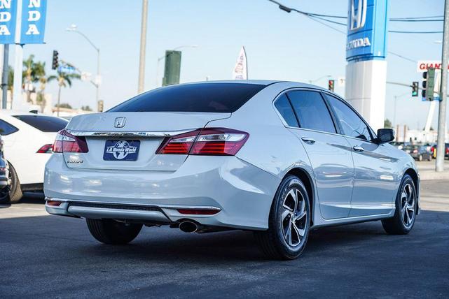 Photo of 2016 White Orchid Pearl Honda Accord
