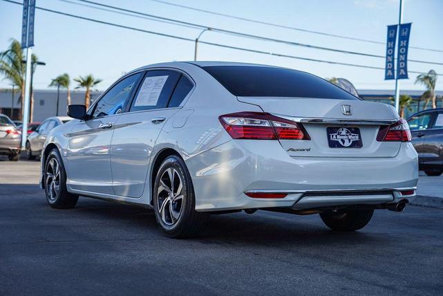 Photo of 2016 White Orchid Pearl Honda Accord