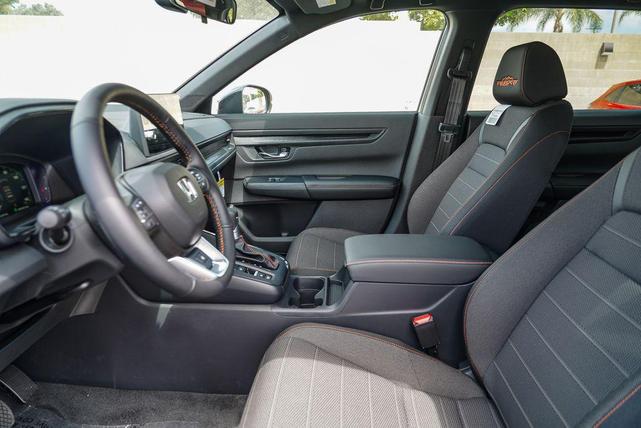 Photo of 2026 Platinum White Pearl Honda CR-V Hybrid