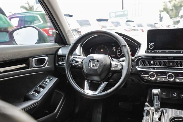 Photo of 2024 Gray Honda Civic
