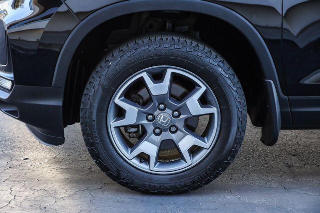 Photo of 2022 Crystal Black Pearl Honda Passport