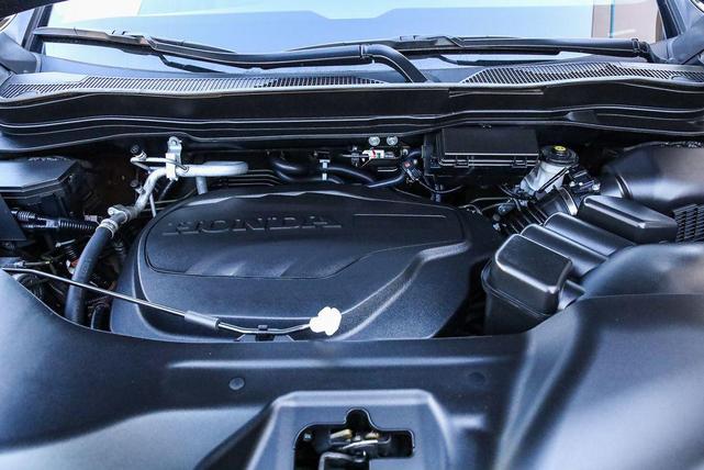 Photo of 2022 Crystal Black Pearl Honda Passport