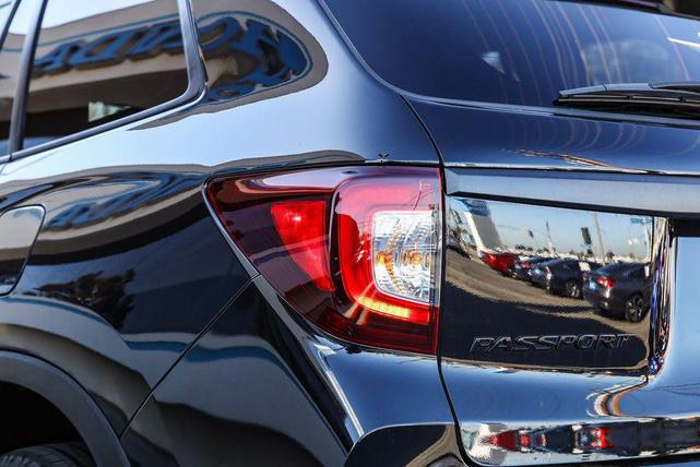 Photo of 2022 Crystal Black Pearl Honda Passport