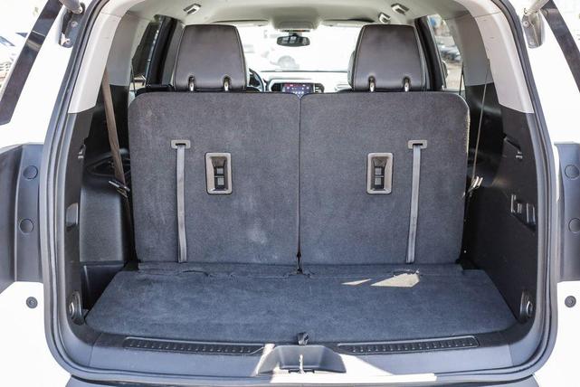 Photo of 2023 White GMC Acadia