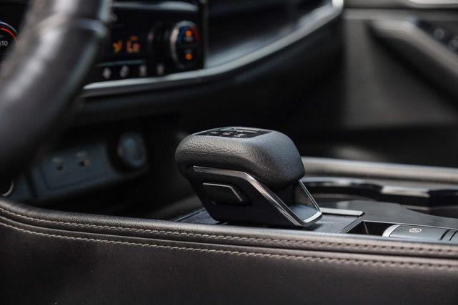 Photo of 2021 Gray Nissan Rogue