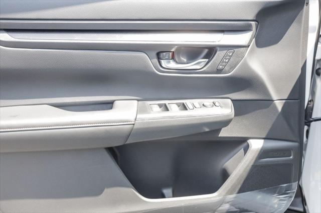 Photo of 2026 Platinum White Pearl Honda CR-V Hybrid