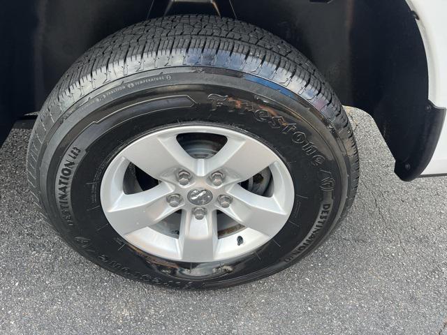 Photo of 2018 Bright White Clearcoat RAM 1500