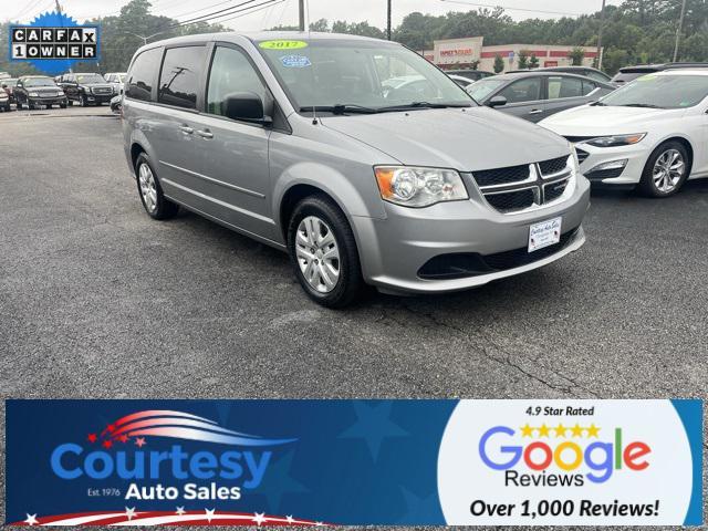 Photo of 2017 Billet Silver Metallic Clearcoat Dodge Grand Caravan