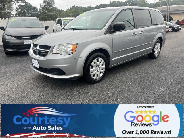 Photo of 2017 Billet Silver Metallic Clearcoat Dodge Grand Caravan