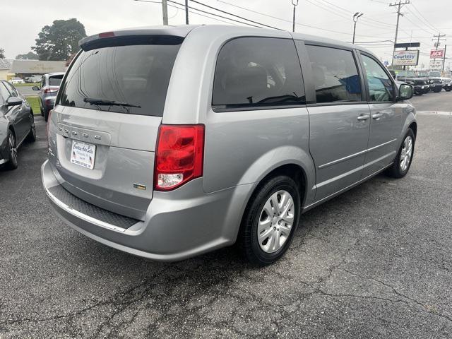 Photo of 2017 Billet Silver Metallic Clearcoat Dodge Grand Caravan