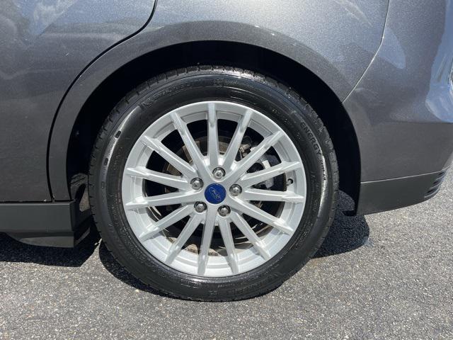 Photo of 2016 Magnetic Ford C-Max Hybrid