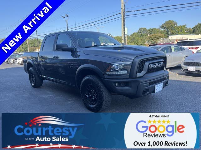 Photo of 2018 Brilliant Black Crystal Pearlcoat RAM 1500
