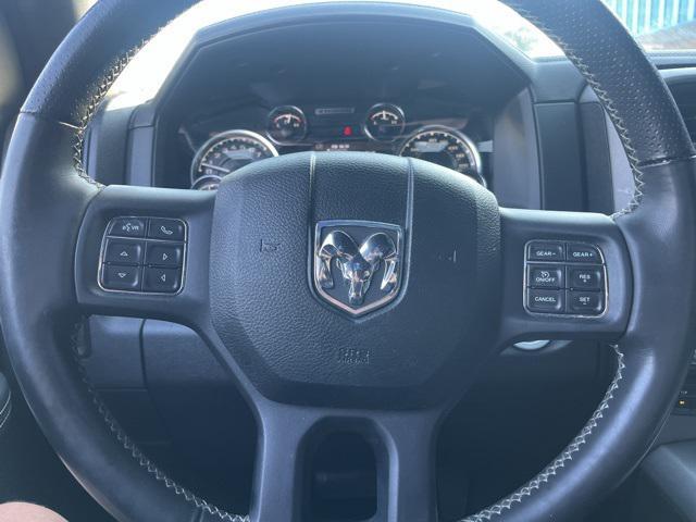Photo of 2018 Brilliant Black Crystal Pearlcoat RAM 1500