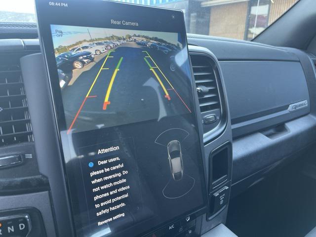 Photo of 2018 Brilliant Black Crystal Pearlcoat RAM 1500