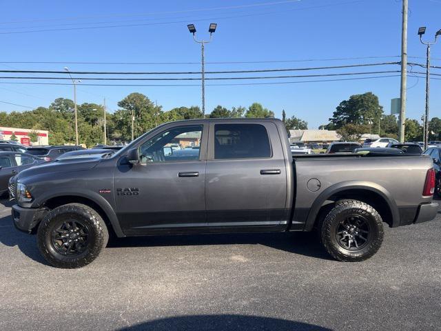Photo of 2018 Brilliant Black Crystal Pearlcoat RAM 1500