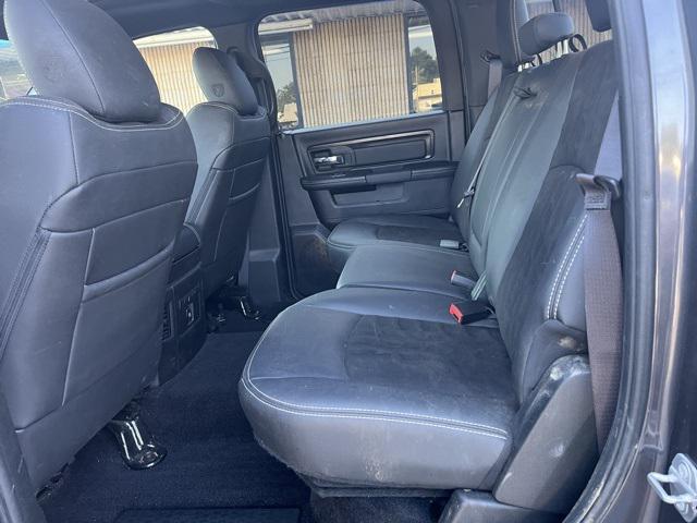 Photo of 2018 Brilliant Black Crystal Pearlcoat RAM 1500