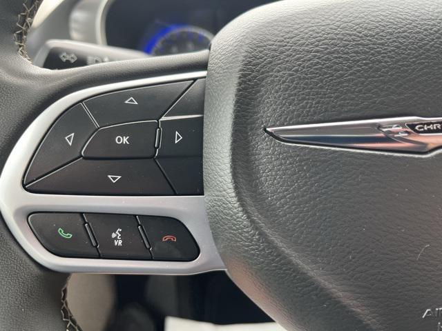Photo of 2022 Ceramic Gray Clearcoat Chrysler Pacifica