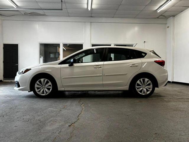 Photo of 2022 Crystal White Pearl Subaru Impreza