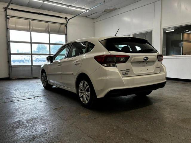 Photo of 2022 Crystal White Pearl Subaru Impreza