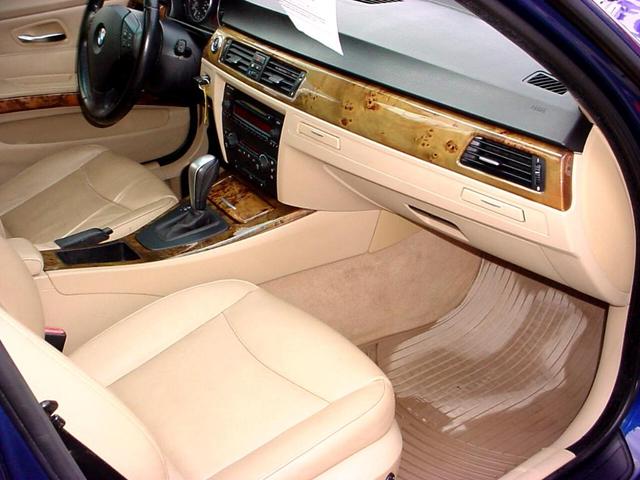 Photo of 2006 Blue BMW 325