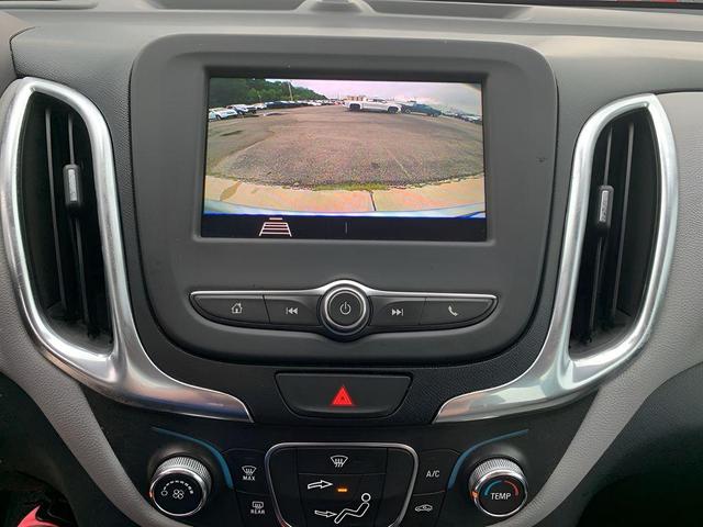 Photo of 2020 Silver Ice Metallic Chevrolet Equinox