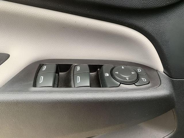 Photo of 2020 Silver Ice Metallic Chevrolet Equinox