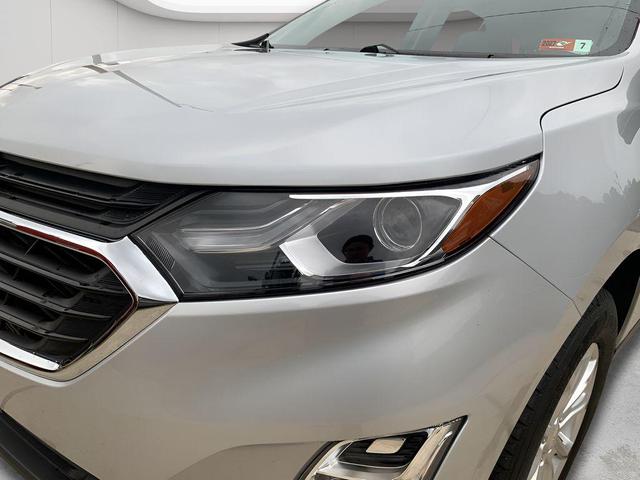 Photo of 2020 Silver Ice Metallic Chevrolet Equinox