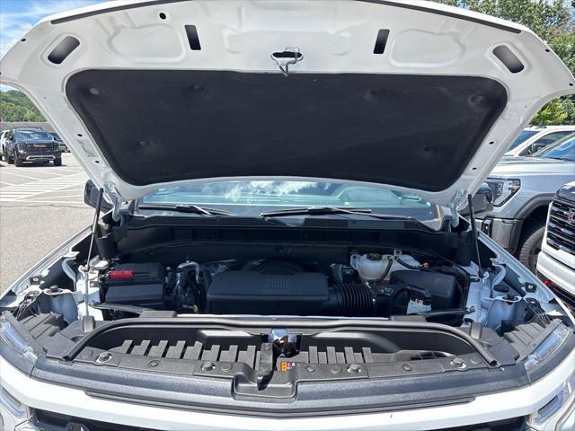 Photo of 2023 Summit White Chevrolet Silverado 1500