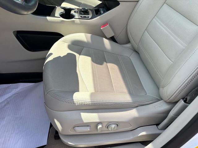 Photo of 2023 White Frost Tricoat GMC Terrain