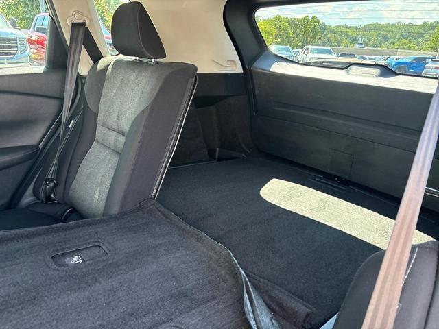 Photo of 2024 Super Black Nissan Rogue