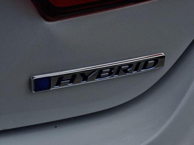 Photo of 2020 Platinum White Pearl Honda Accord Hybrid