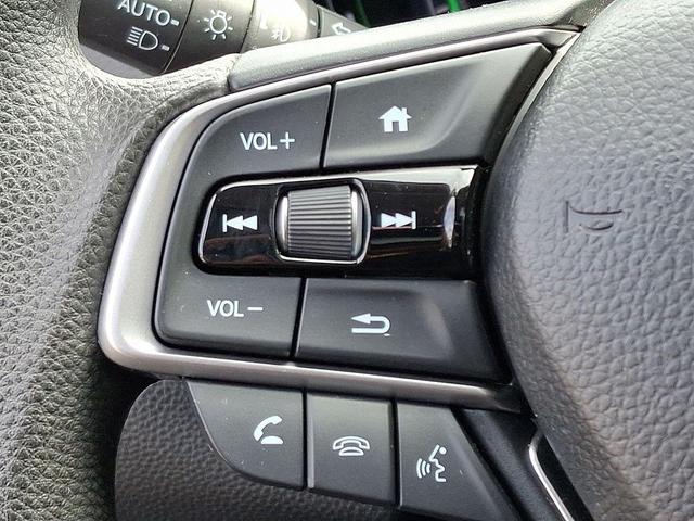 Photo of 2020 Platinum White Pearl Honda Accord Hybrid