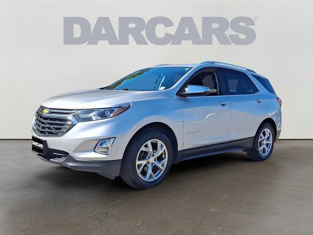 Photo of 2021 Silver Ice Metallic Chevrolet Equinox