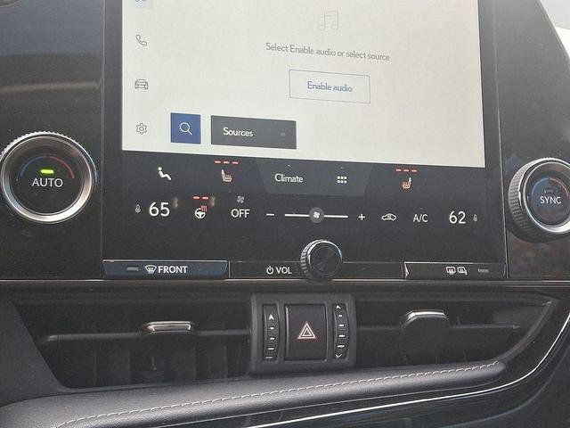 Photo of 2022 Eminent White Pearl Lexus NX 350