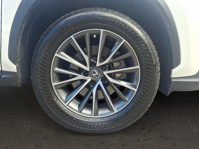 Photo of 2022 Eminent White Pearl Lexus NX 350