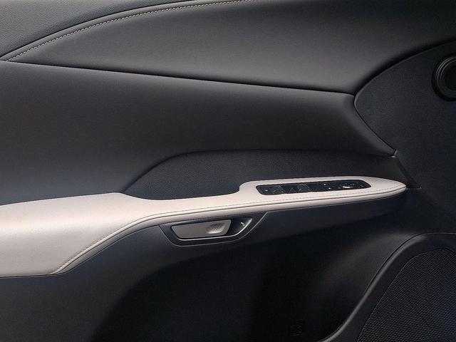 Photo of 2025 Iridium Lexus RX 350