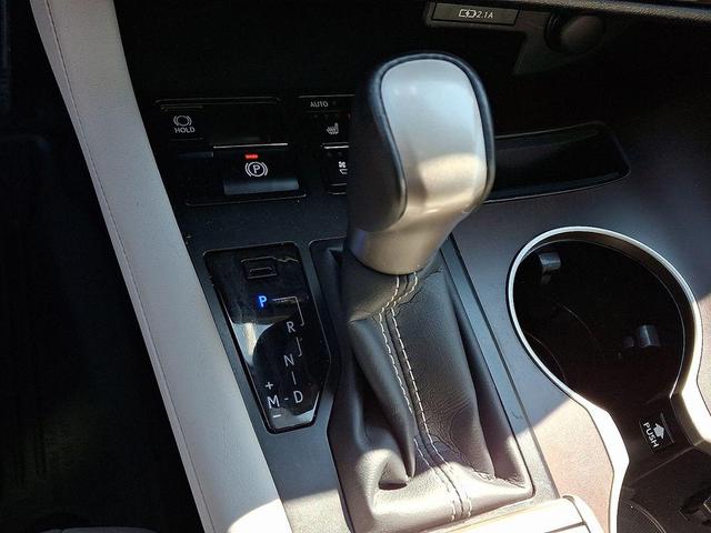 Photo of 2022 Nebula Gray Pearl Lexus RX 350