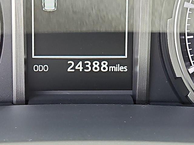 Photo of 2022 Blizzard Pearl Toyota 4Runner