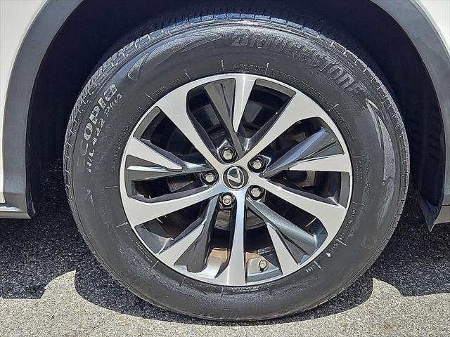 Photo of 2020 Eminent White Pearl Lexus RX 350